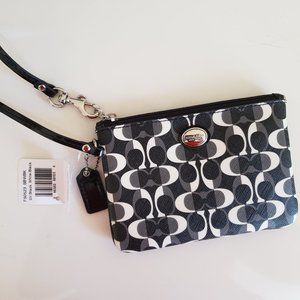 Coach Wristlet Black/White
